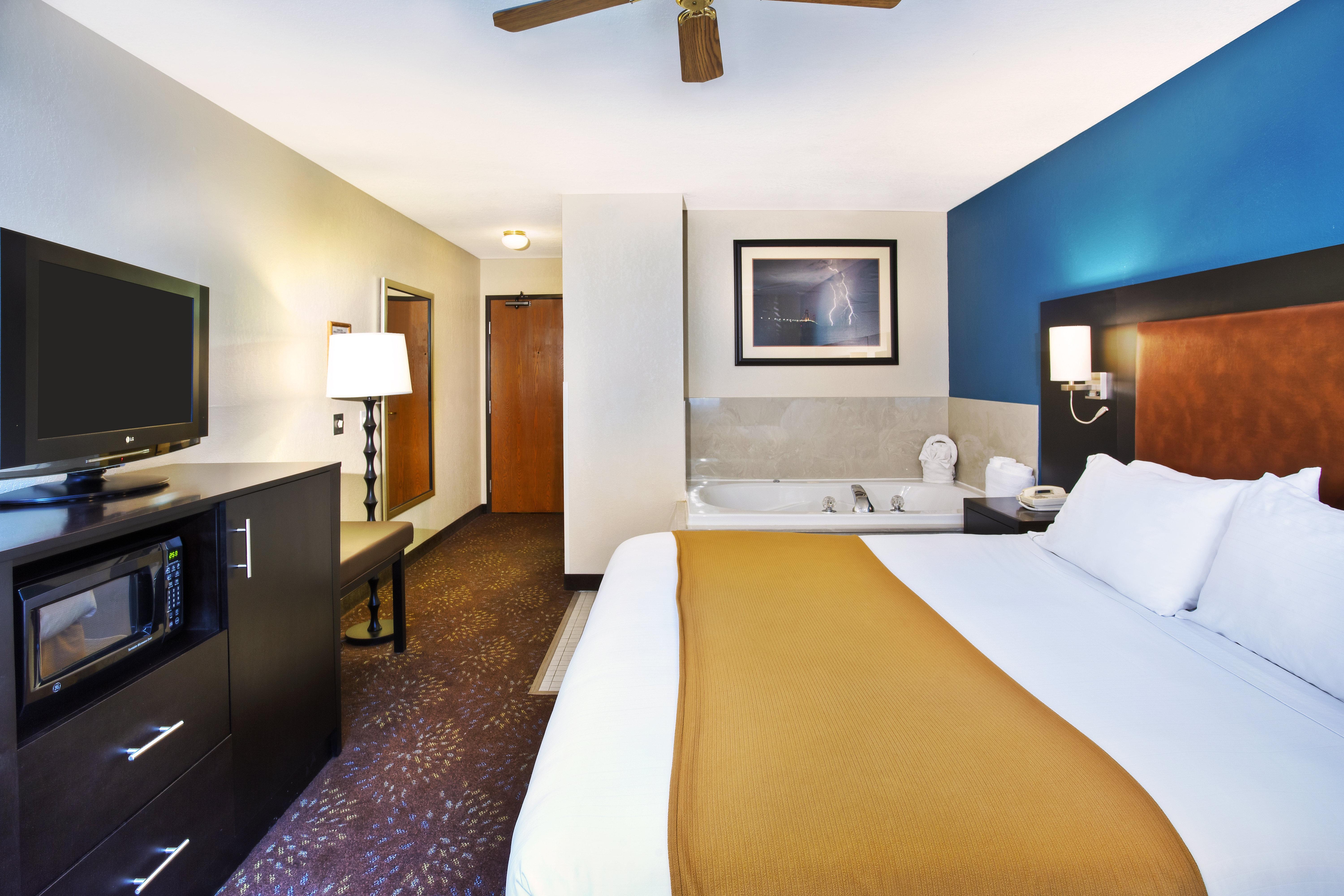 Holiday Inn Express Mackinaw City By Ihg Eksteriør bilde