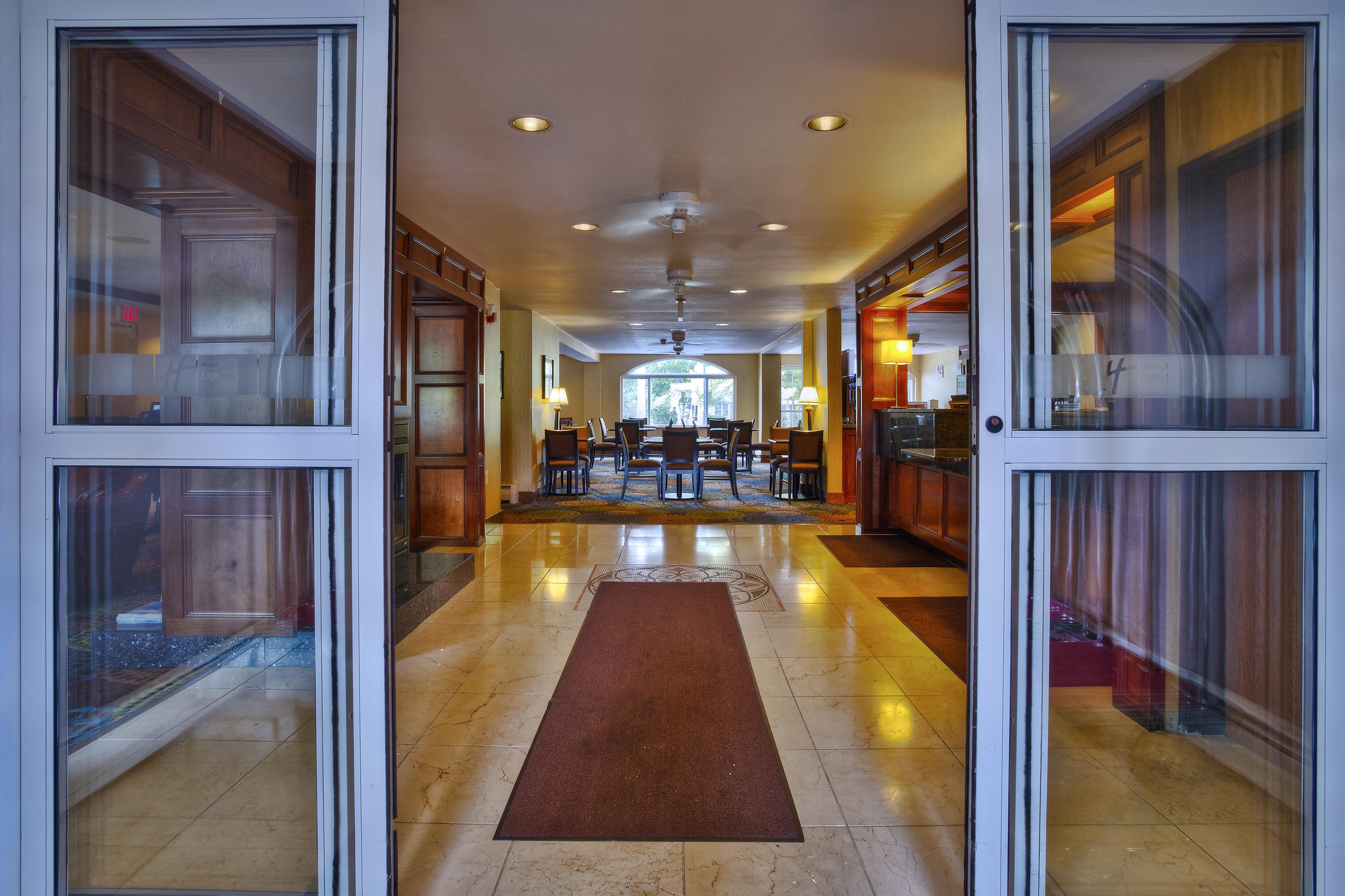 Holiday Inn Express Mackinaw City By Ihg Eksteriør bilde