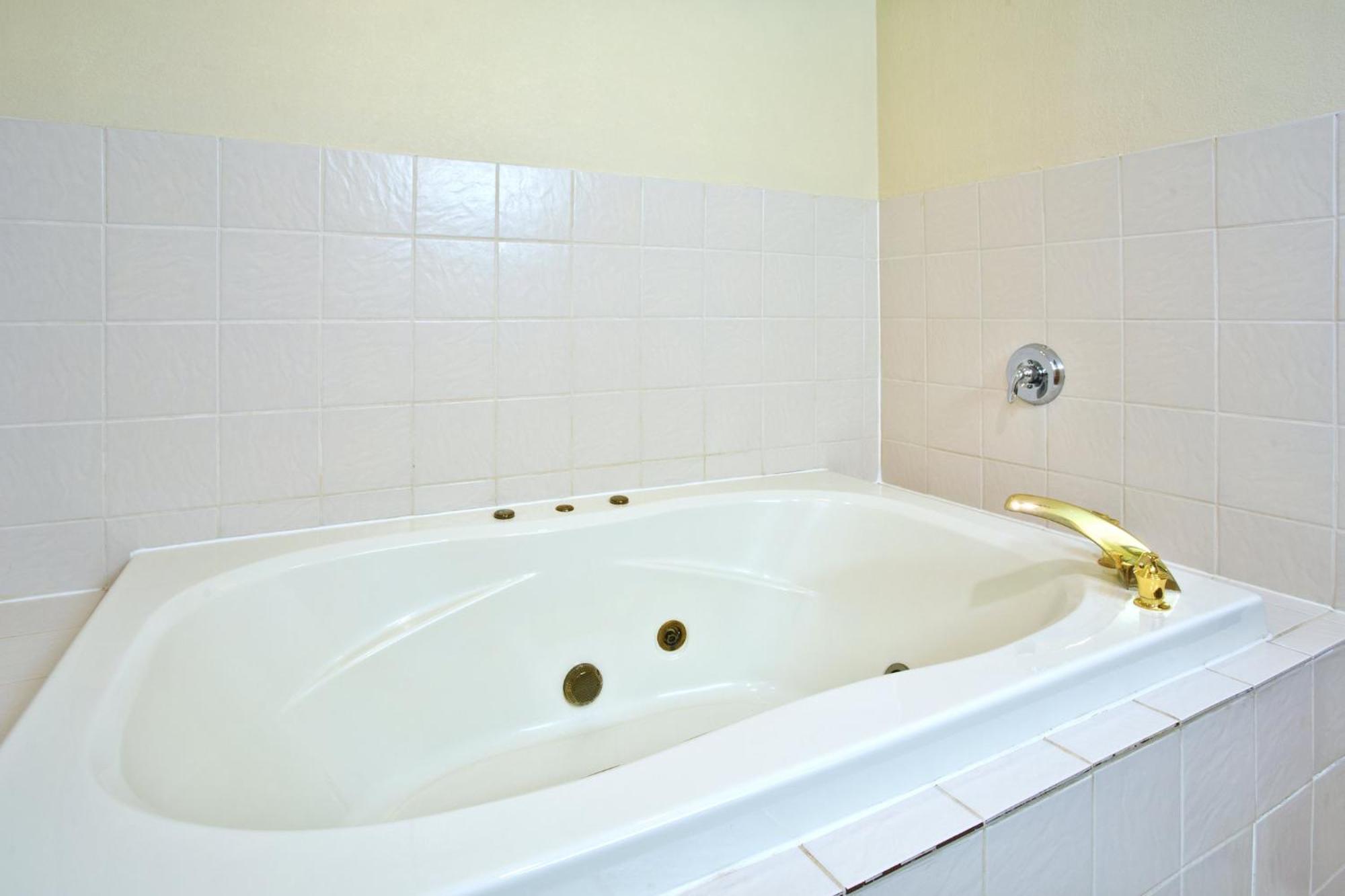 Holiday Inn Express Mackinaw City By Ihg Eksteriør bilde