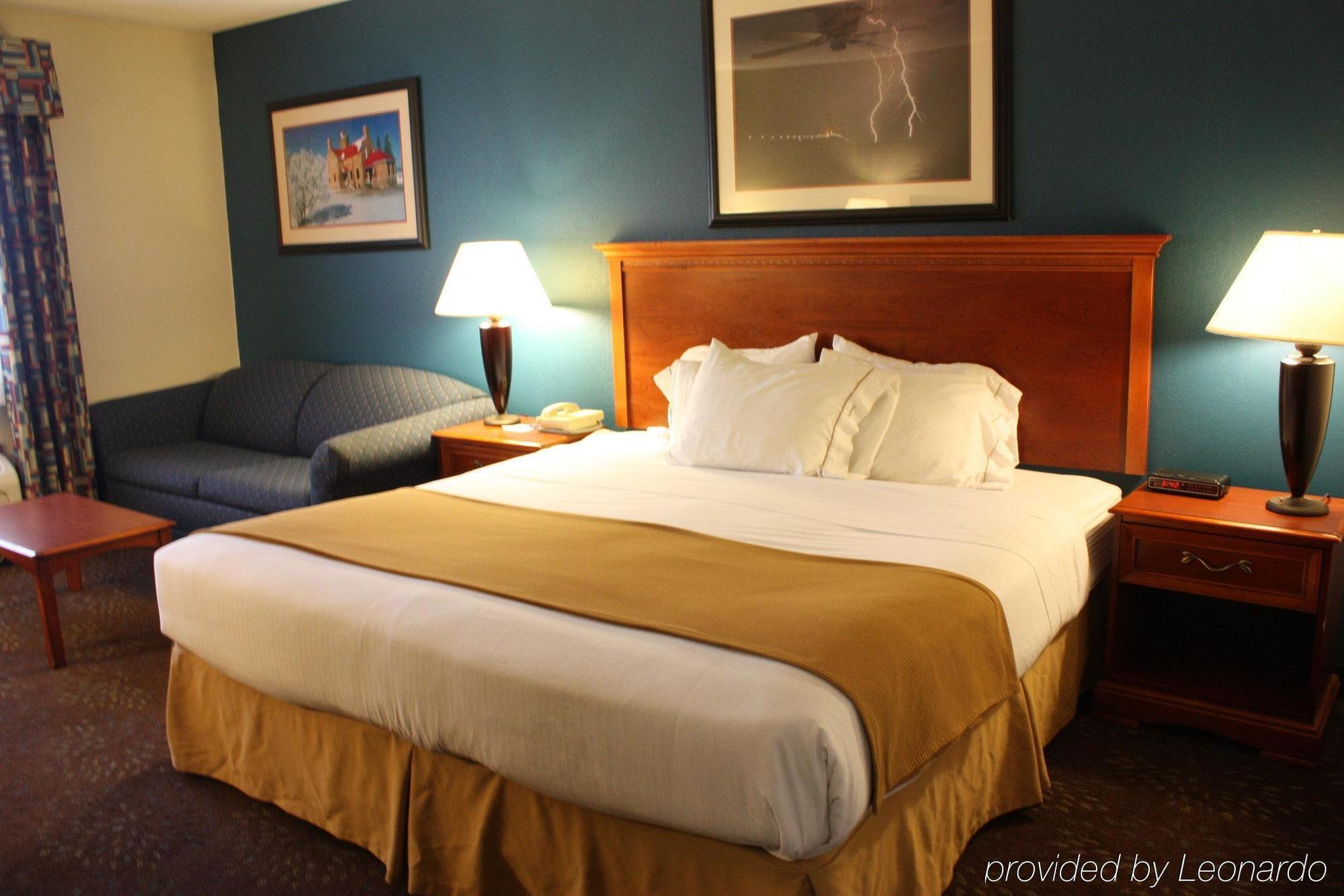 Holiday Inn Express Mackinaw City By Ihg Eksteriør bilde