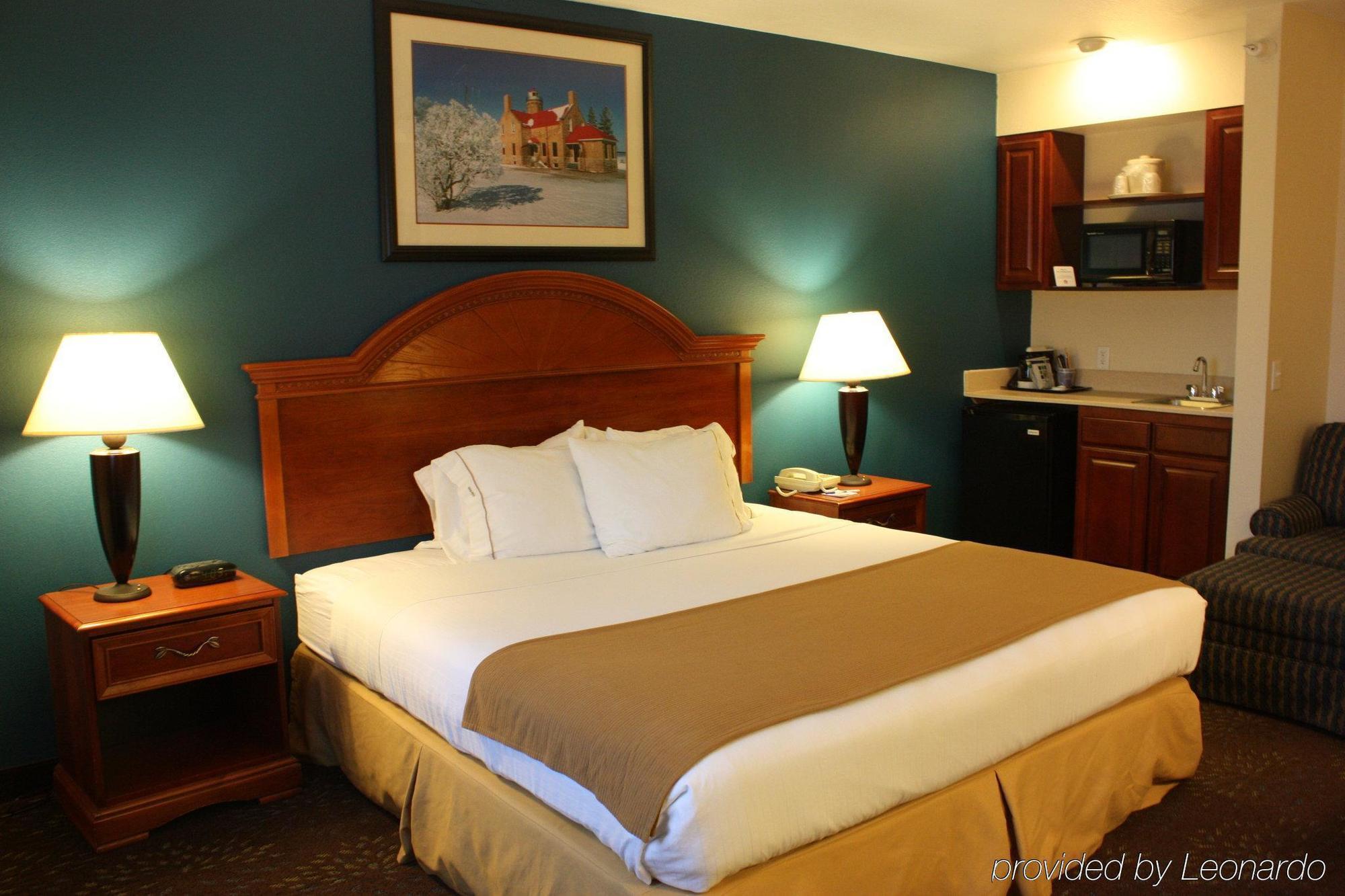 Holiday Inn Express Mackinaw City By Ihg Eksteriør bilde