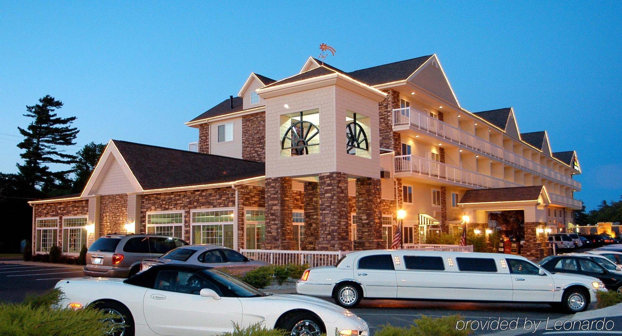Holiday Inn Express Mackinaw City By Ihg Eksteriør bilde
