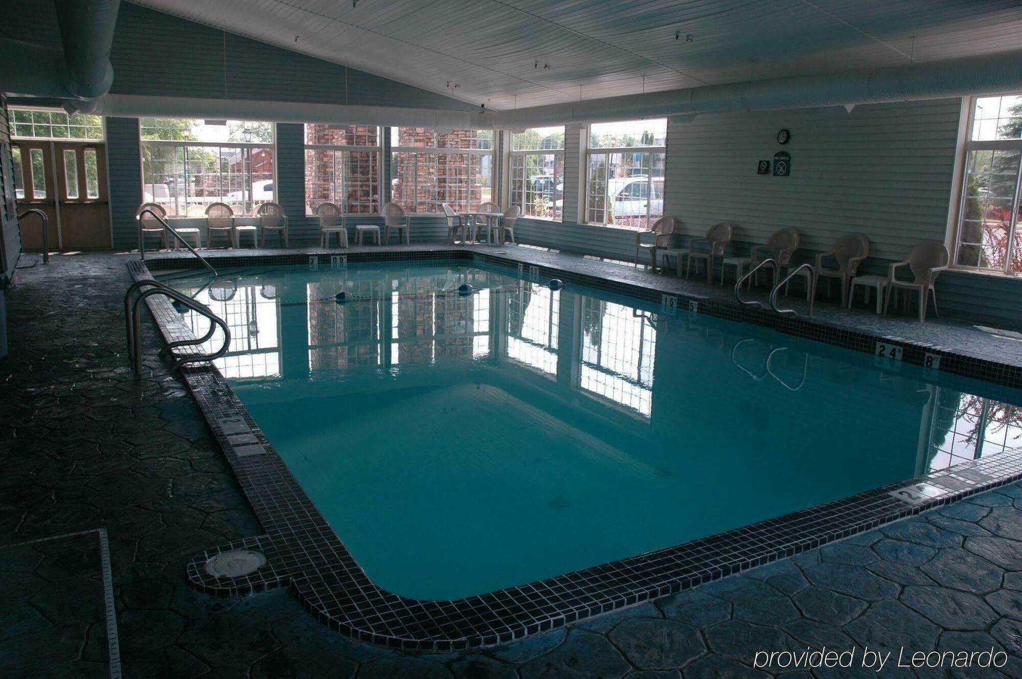Holiday Inn Express Mackinaw City By Ihg Eksteriør bilde