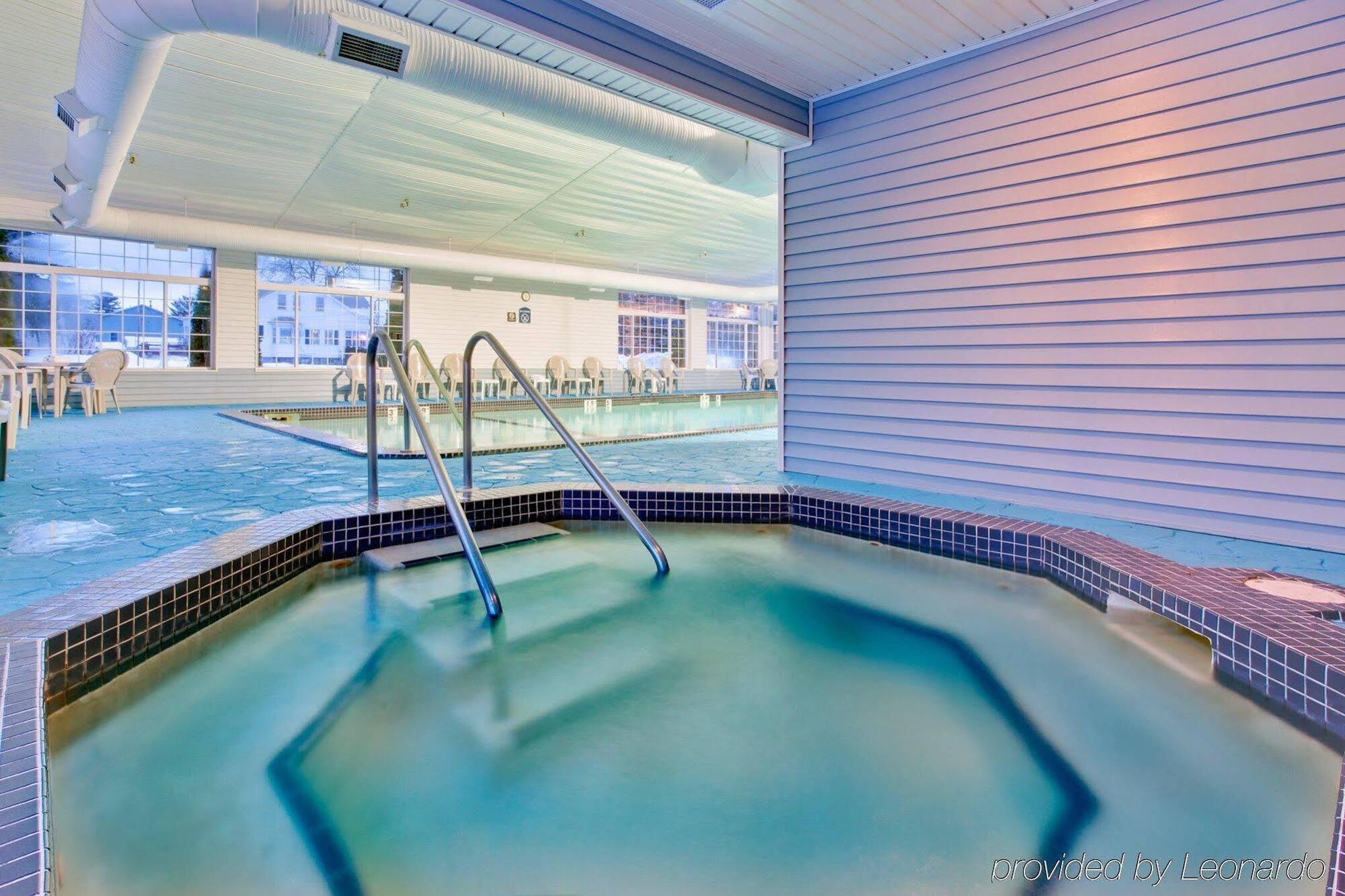 Holiday Inn Express Mackinaw City By Ihg Eksteriør bilde